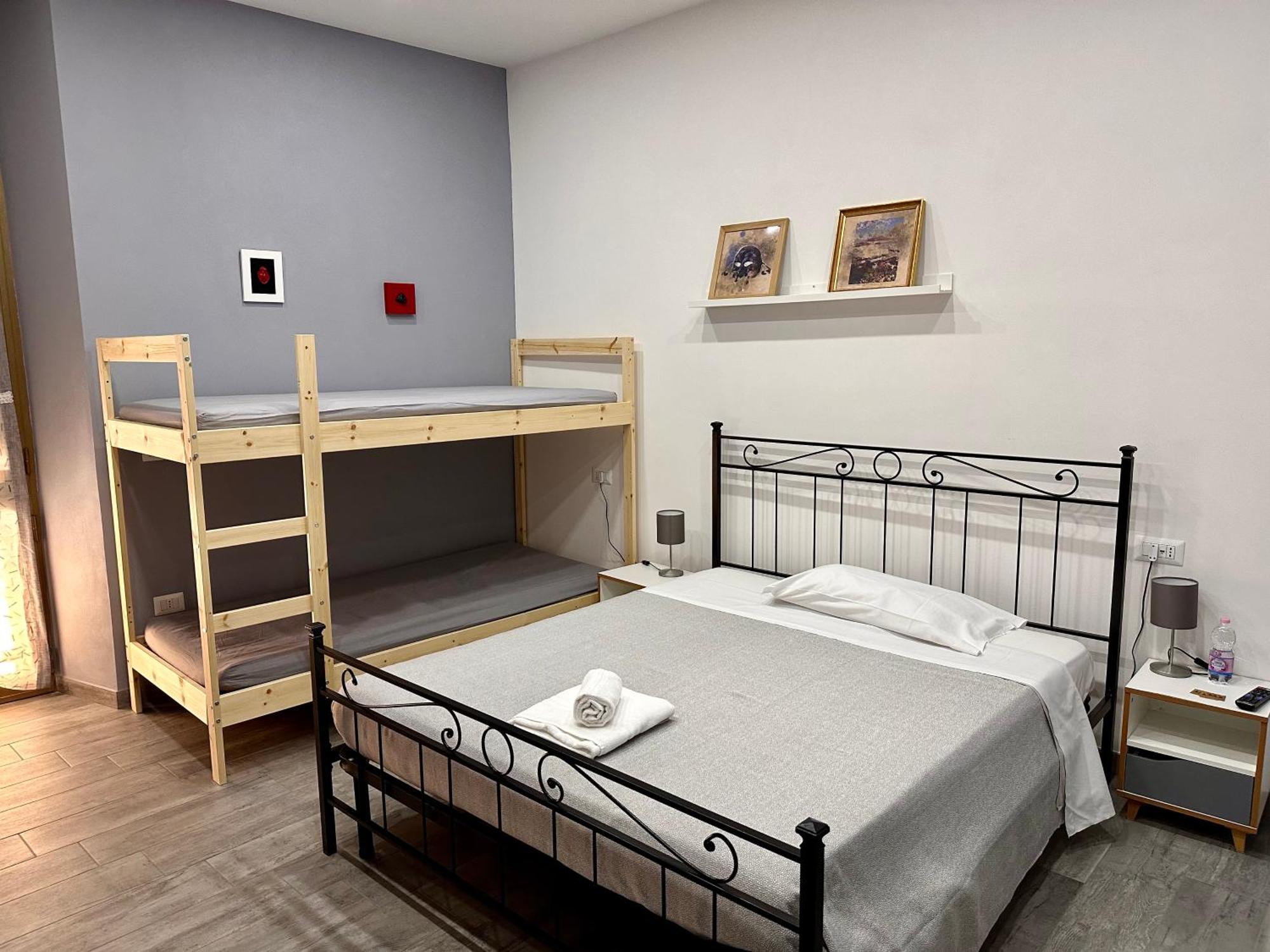 B&B I Tre Santi Νάπολη Εξωτερικό φωτογραφία